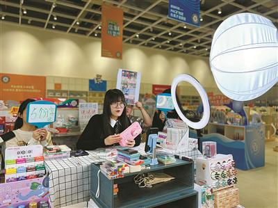 三駕馬車并驅(qū) 透視寧波數(shù)字文化產(chǎn)業(yè)新政下的內(nèi)容、應(yīng)用與服務(wù)創(chuàng)新